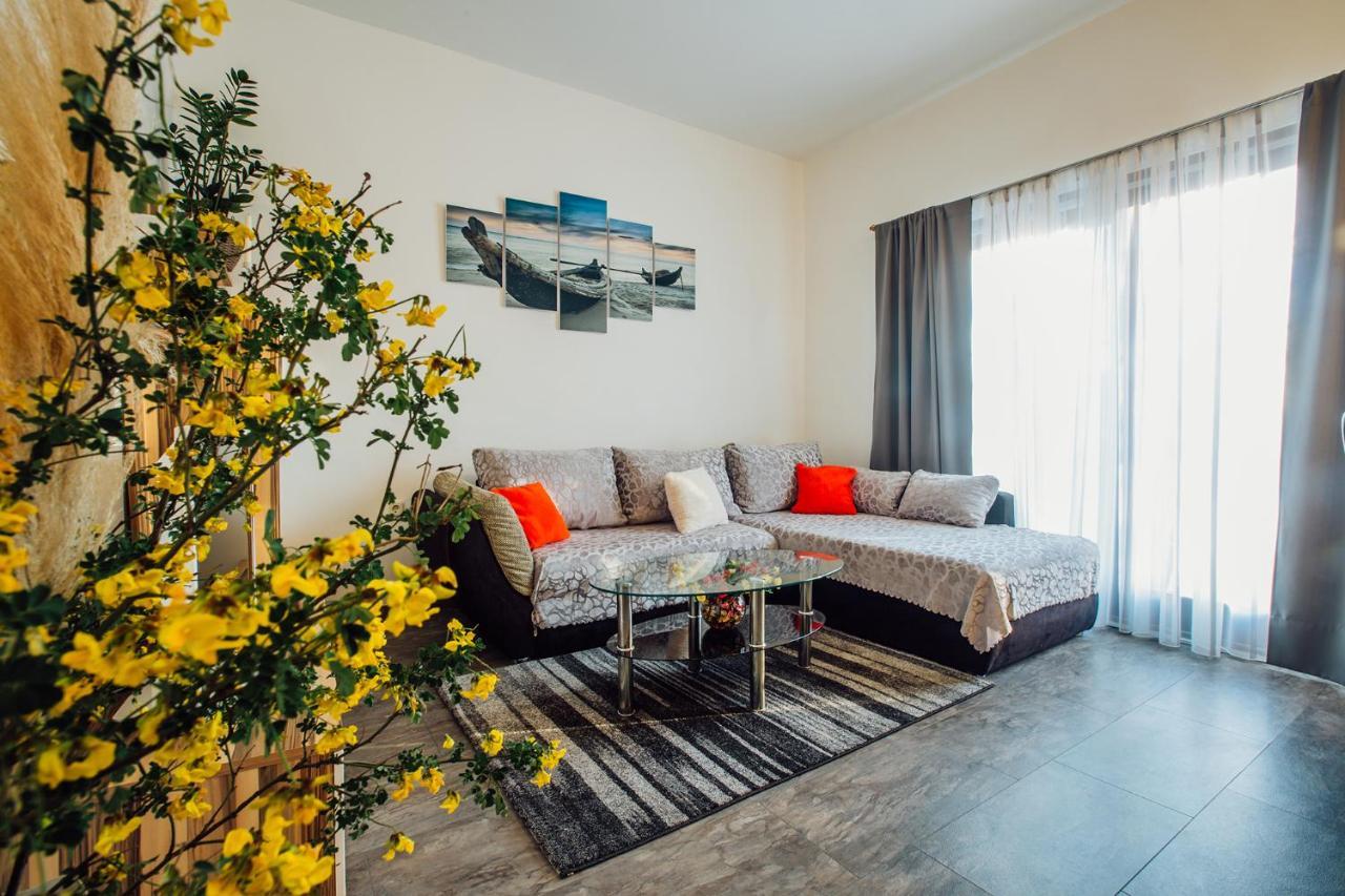 Apartments Essentia Podstrana Exterior photo