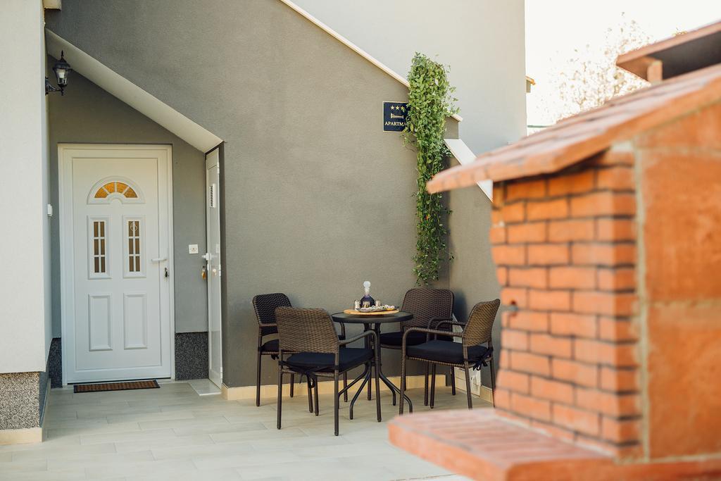 Apartments Essentia Podstrana Exterior photo